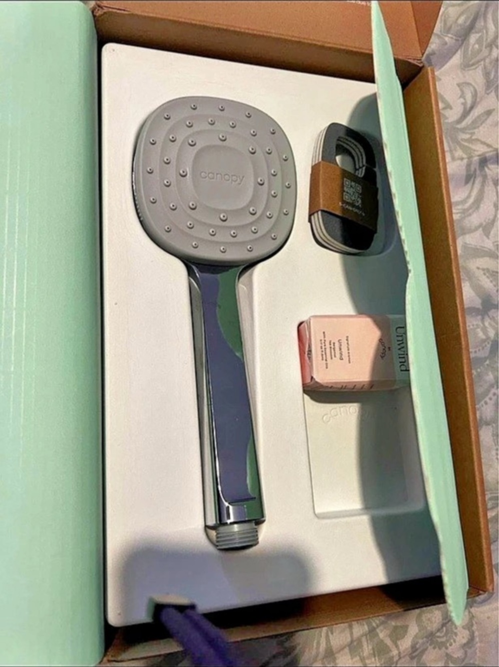 Canopy showerhead NWT